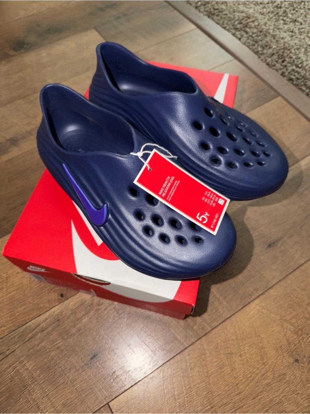 Nike ReactX Rejuven8 (GS) Box - Red and White Label